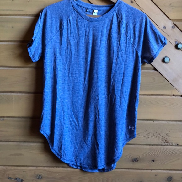 Woman’s UA high low t shirt - Picture 1 of 6